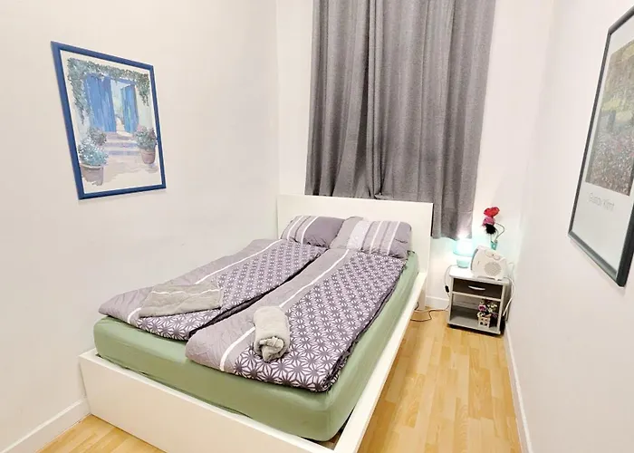 Comfortable In Lugner Area Homestay szállás